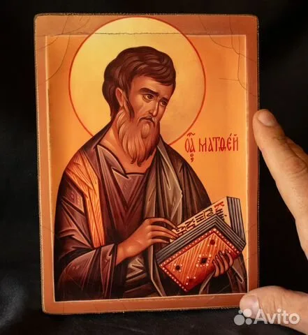 Икона деревянная "Святой Апостол Матвей" — необычный подарок