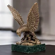 Статуэтка «Орел пятигорский. Большой» на камне — оригинальный подарок — фотография 1