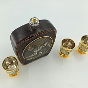 Набор фляжка кожа "Волки". Златоуст — красивый подарок — фотография 2