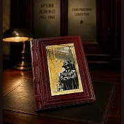 Тайные игры спецслужб — историческая книга — необычный подарок — фотография 1