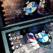Нарды под стеклом «BMW M5» — красивый подарок — фотография 9