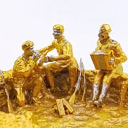 Пепельница "Катюша". Позолоченная — необычный подарок — фотография 5