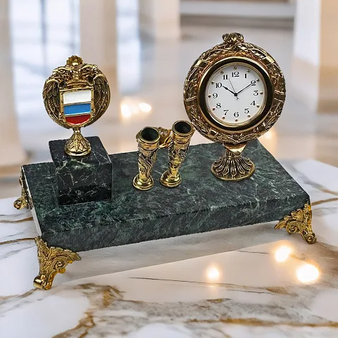 Ручная работа: Часы «Элина» с гербом ФСО и подставками