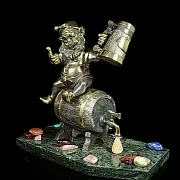 Ручная работа: Фигурка «Гном-пивник» на змеевике — фотография 3