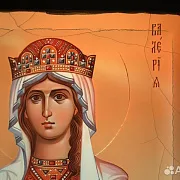 Деревянная икона "Святая Мученица Валерия" — оригинальный подарок — фотография 4