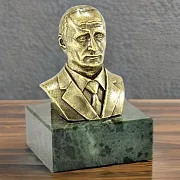 Бронзовый бюст «Путин В.В.» — необычный подарок — фотография 1